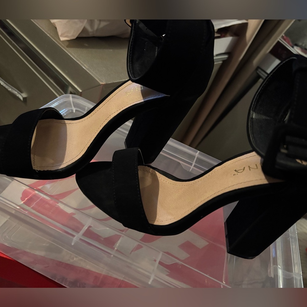 Liliana Black Block Heel Ankle Strap Sandals